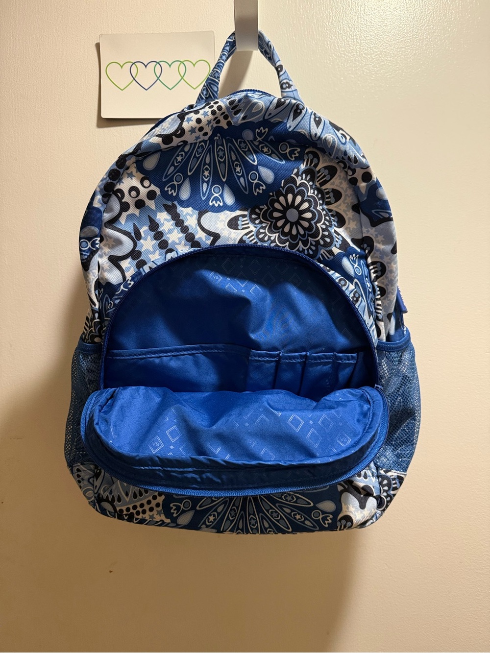 Vera Bradley Blue and White Paisley lighten up Backpack. EUC like new! - Picture 5 of 9